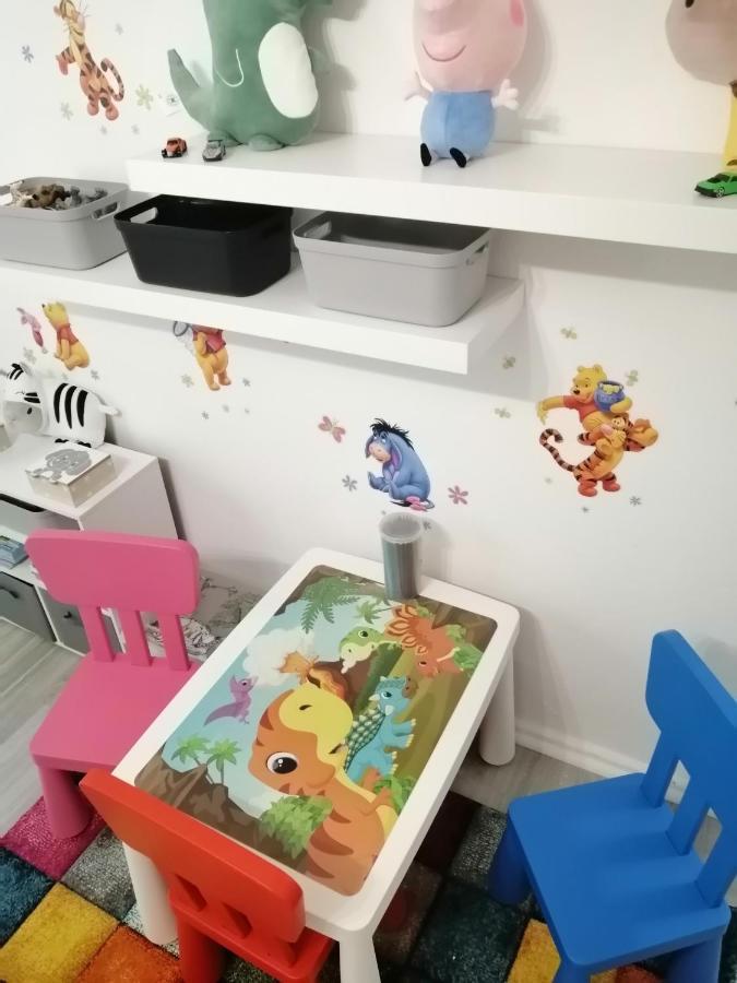 Familien Fewo Wohnung 1 Mit Kinder Spielecke Erdgeschoss An Der Muhle Am Wochenmarkt Bremerhaven Dış mekan fotoğraf