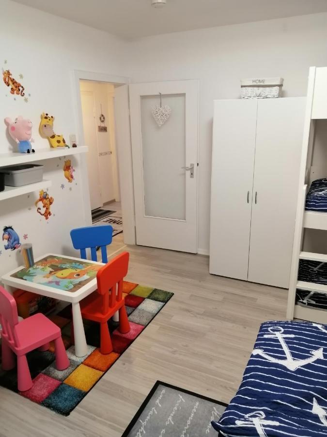 Familien Fewo Wohnung 1 Mit Kinder Spielecke Erdgeschoss An Der Muhle Am Wochenmarkt Bremerhaven Dış mekan fotoğraf